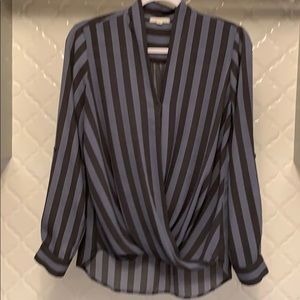 Gorgeous Pleione Striped Woman’s Top 💙